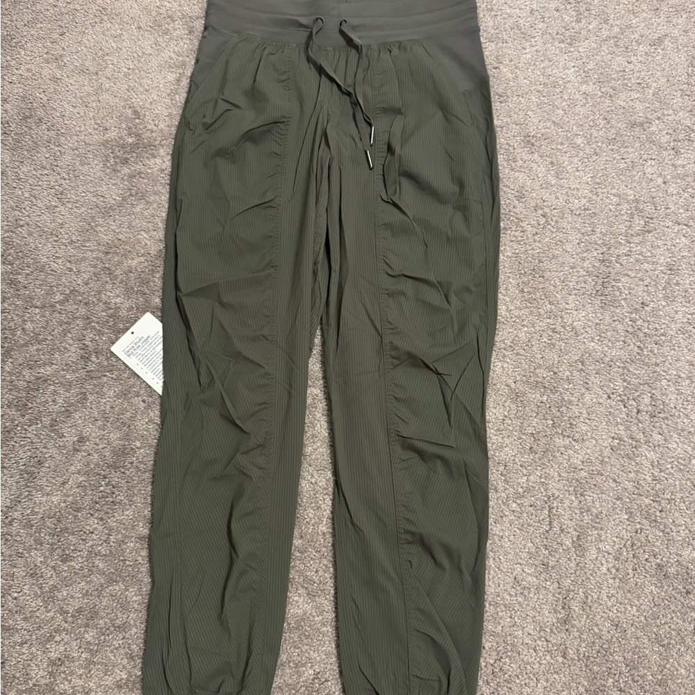 Lululemon Dance Studio Mid Rise Jogger *Full length- Army Green